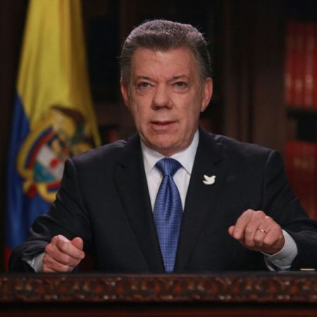 Santos: Minería ilegal está golpeando a Latinoamérica
