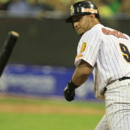 Leones remontó y doblegó a Magallanes en la UCV