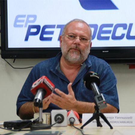 Ecuador pidió a Interpol emitir circular roja contra exministro
