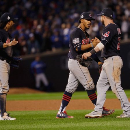 Indios de Cleveland tomaron ventaja en la Serie Mundial