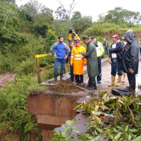 Dos puentes y 16 casas afectadas por intensas lluvias en Táchira