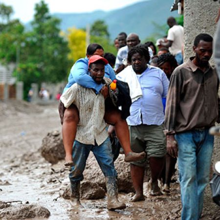 Tormenta tropical Erika se disipa tras hacer estragos en el Caribe