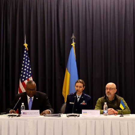 EE.UU. promete más envíos de armamento a Ucrania tras la reunión de Ramstein