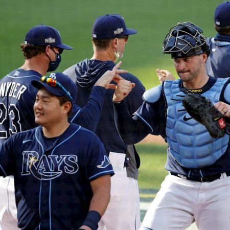 Jugadores de los Rays de Tampa Bay celebrando tras la victoria ante los Astros de Houston. / Foto EFE