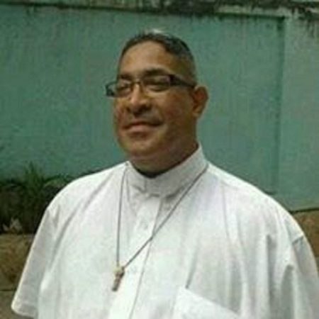 Padre Julio Rodríguez, párroco de San Blas. (Cortesía)