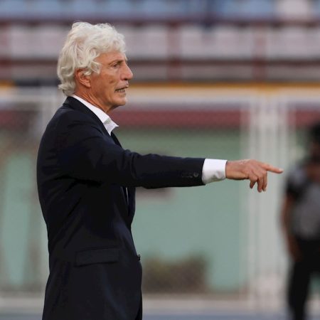 Pekerman pide paciencia en el comienzo de su era con Venezuela