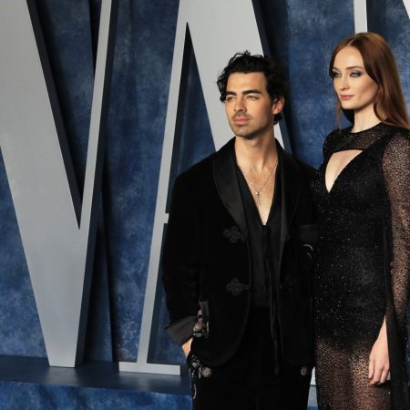 Cantante Joe Jonas presenta una solicitud de divorcio de la actriz Sophie Turner