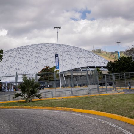 Más de 400 empresarios venezolanos e iraníes participan en feria tecnológica