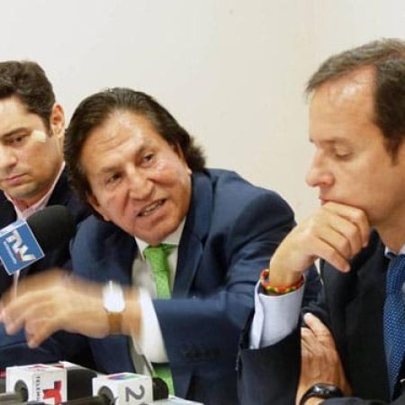 Expresidentes Quiroga y Toledo piden observación electoral para el país