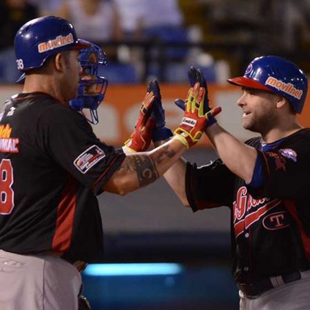 Tiburones no perdonó a Caribes y los apaleó