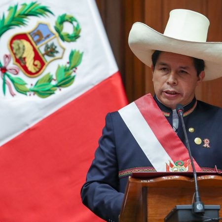 Presidente de Perú nombra sexto ministro del Interior en menos de un año