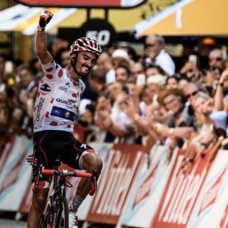 El francés Julian Alaphilippe (Quick Step) logró este martes su segunda victoria en el Tour de Francia, al ganar la decimosexta etapa/Foto: AFP
