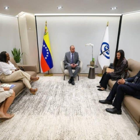 Un equipo de Amnistía Internacional (AI) se reunió con el fiscal general de Venezuela, Larry Devoe (Foto: Cortesía)