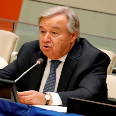 Guterres, a Putin: "Impida que sus tropas ataquen Ucrania"