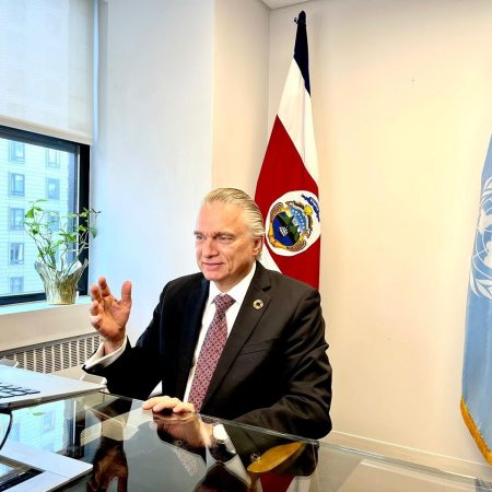 Costa Rica anuncia restablecimiento de relaciones consulares con Venezuela