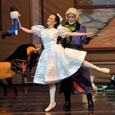Los bailarines recrearon la  historia de El Cascanueces de forma magistral. (Foto: Andrés Galindo)