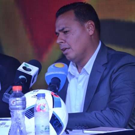 Charles López tendrá su cuarta experiencia como técnico principal en la Primera División./Foto: deportivoanzoateguisc.com