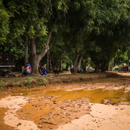 Las obras se han paralizado al parecer por falta de dinero. Fotografía: Armando Díaz.