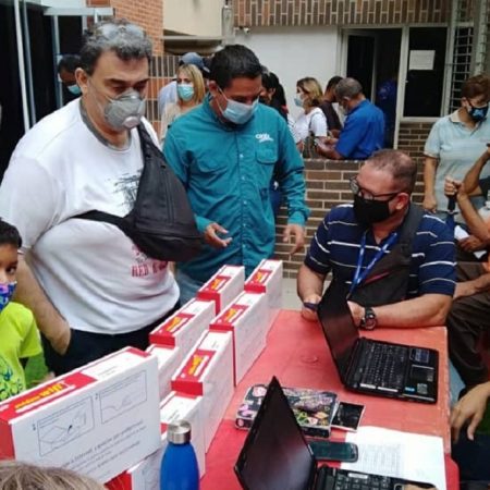 Cantv conectó Internet de altas velocidades en Las Chimeneas (7)