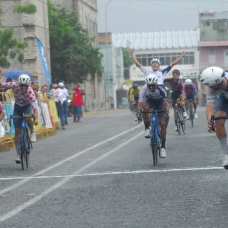 Luis Gómez (Team Carabobo) mantiene por tercer día corrido la camiseta de líder. Foto cortesìa