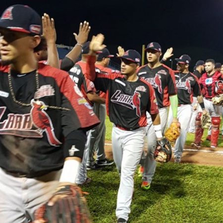 Cardenales se afianzó en la punta con su victoria ante Águilas/ Foto: @CardenalesDice