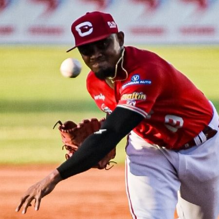 Cardenales barrieron a Leones en Barquisimeto
