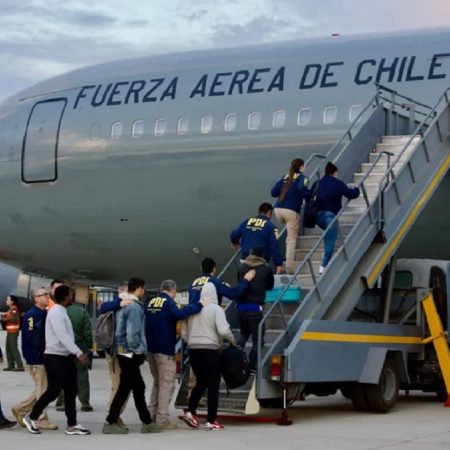 Chile expulsa a venezolanos/ Foto Unión Radio