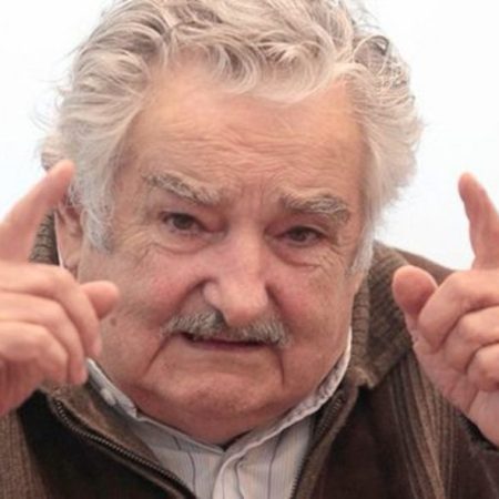 Expresidente uruguayo Mujica sometido a una intervención quirúrgica