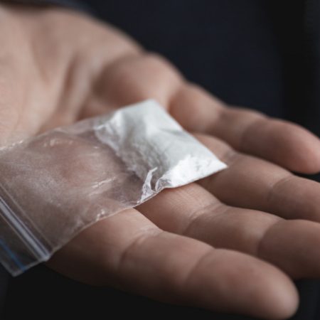 Condenado a 16 años de prisión por traficar seis kilos de cocaína