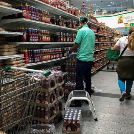 OVF: La economía venezolana cerró febrero con una deflación del 0,5%