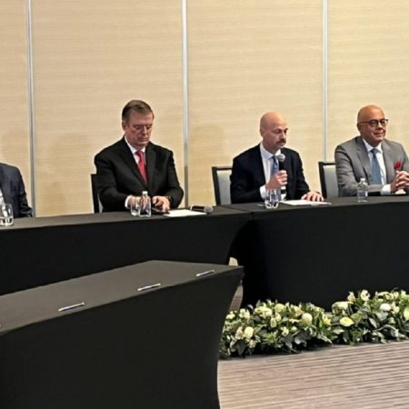 Brasil está dispuesto a mediar entre Gobierno y oposición venezolanos si lo llaman