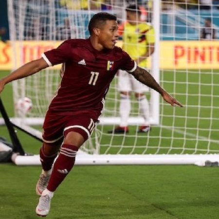 Adrián Martínez y Salomón Rondón podrían sumarse a la lista de bajas. Foto (Archivo).