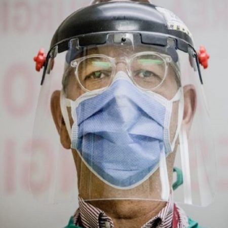 A pesar de todas las medidas de bioseguridad el doctor Julio Castro hoy anuncia que contrajo COVID-19. (Cortesía)