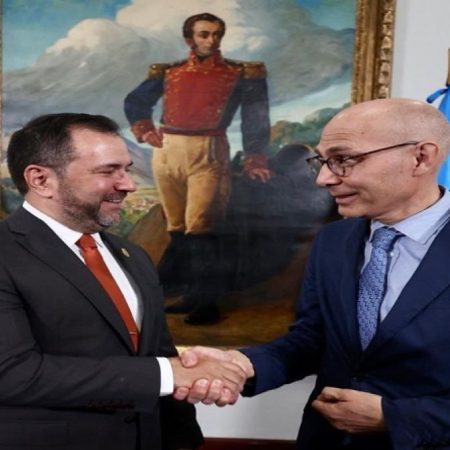 El canciller Yván Gil y el alto comisionado de la ONU para los DD.HH., Volker Türk. Foto VTV