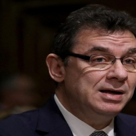 El consejero delegado de la farmacéutica Pfizer, Albert Bourla, aseguró que probablemente sea necesaria una tercera dosis de refuerzo de la vacuna contra la COVID-19 dentro de los 12 meses después de haber sido completamente vacunado, para que la inmunización sea completa. (Cortesía)