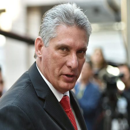 Designado Díaz-Canel presidente de Cuba para un segundo mandato