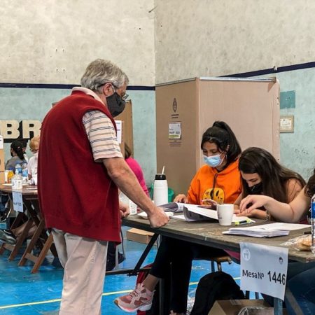 La intención es que la gente denuncie las irregularidades que observe. (foto referencial EFE)