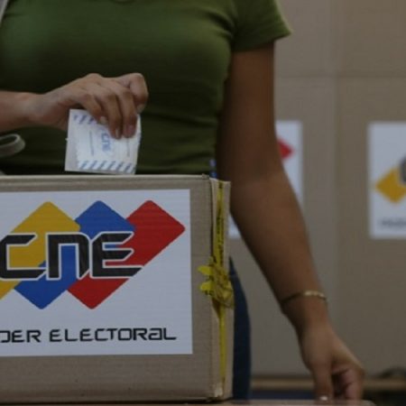 Excandidato Luis Eduardo Martínez plantea establecer segunda vuelta electoral