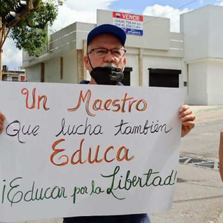 Maestro que lucha por una buena educación. (Foto Cortesía)