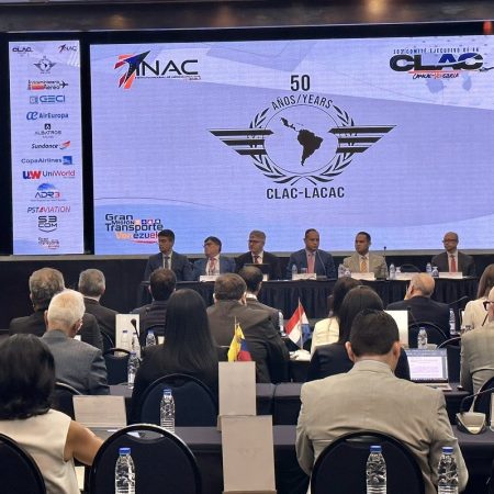 Venezuela suscribe acuerdos con OACI para servicios de actualización y gestión aérea