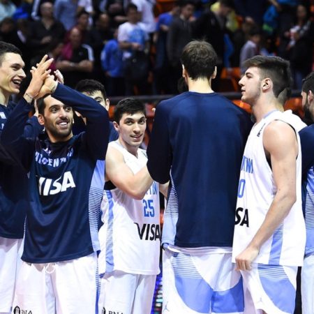 El equipo argentino hizo valer su condición de local y ahora buscará la corona continental./Foto:  Fiba.com