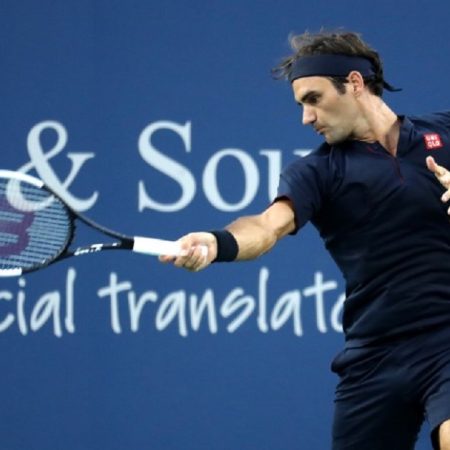 Federer logró amplia victoria por doble 6-4 sobre Peter Gojowczyk, en su primera aparición en el Masters 1000 de Cincinnati desde 2015/Foto: AFP