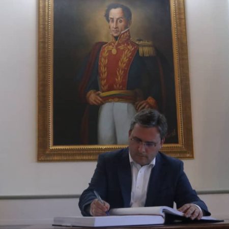 Canciller de Serbia visita Venezuela para profundizar cooperación bilateral