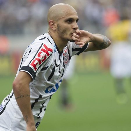 Fabio Santos regresa con la selección mayor / Foto: Archivo