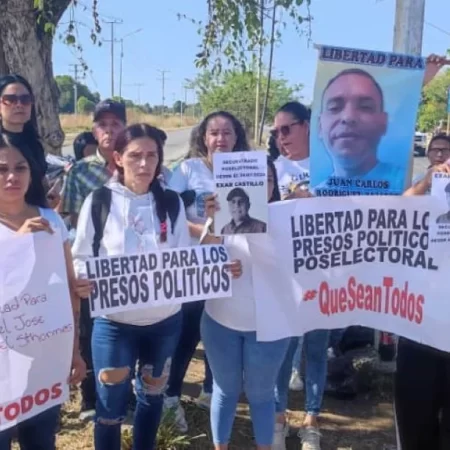 Familiares de presos políticos