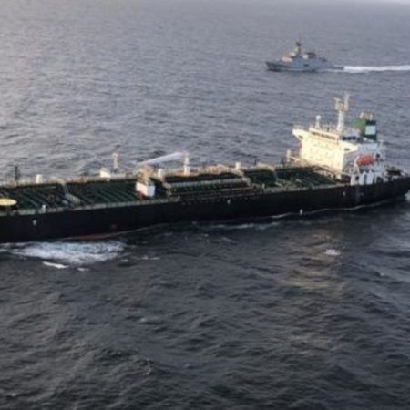 Tesoro de EE.UU. sanciona a cuatro navieras por transporte de crudo de Venezuela