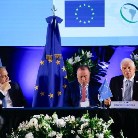 Borrell pide presión política para retomar proceso de diálogo en Venezuela