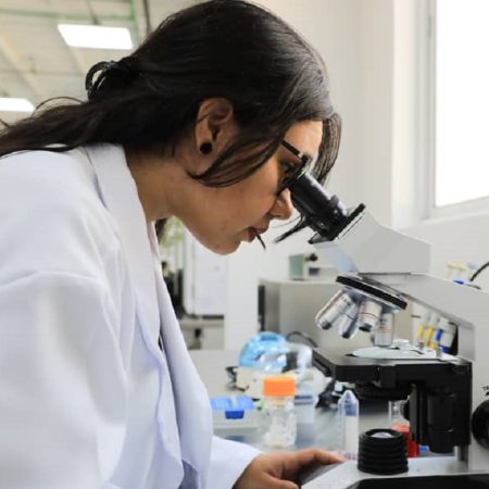 Venezuela y otros cinco países desarrollan proyectos científicos en el sector salud