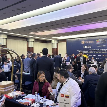 Empresarios venezolanos valoran oportunidad de negocios con Turquía
