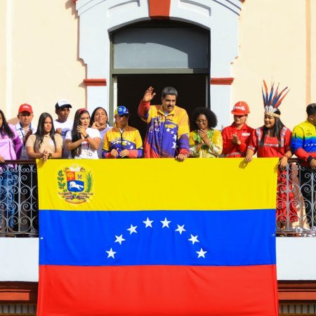 Maduro celebró supuesta "victoria aplastante sobre la oposición” liderada por Juan Guaidó